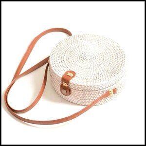Handwoven Round Rattan Straw Bag Boho Chic Leather Straps Shoulder Crossbody